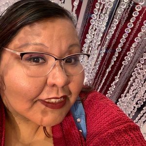 Meet your Posher, Marisol